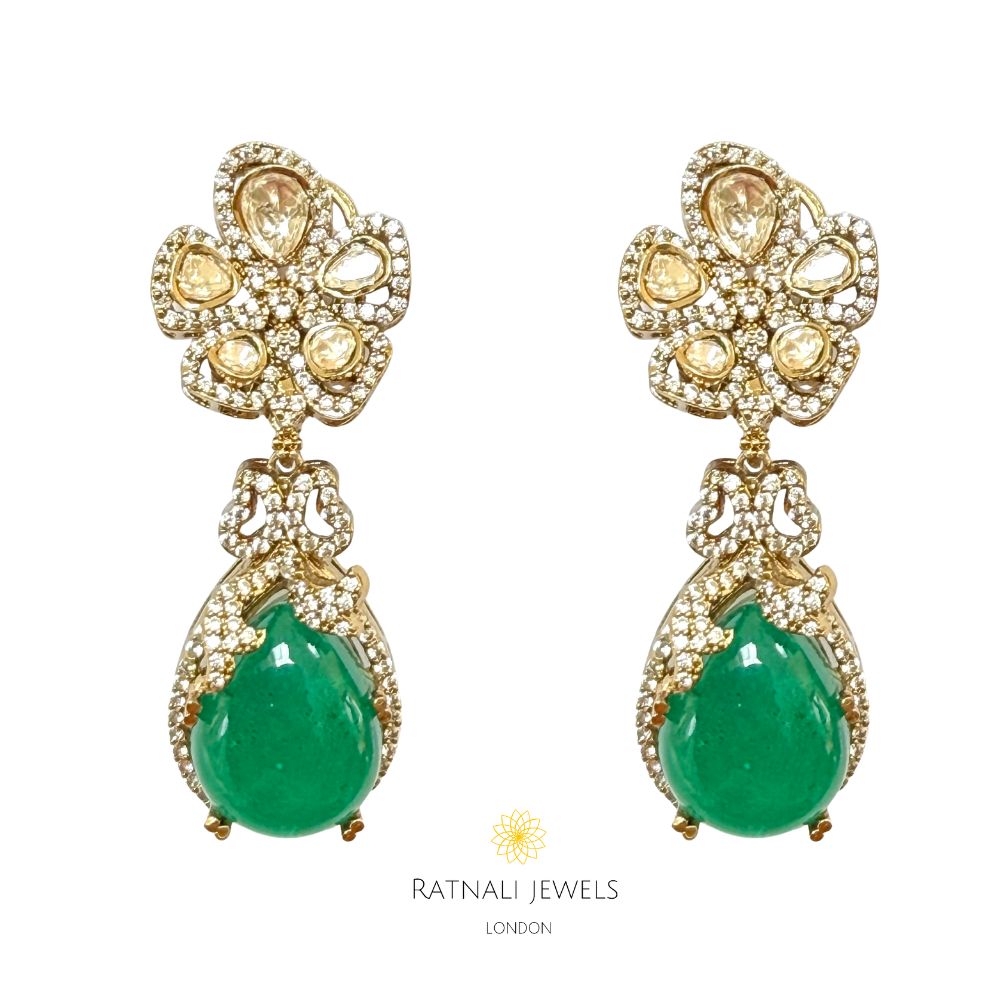 Party style emerald earrings