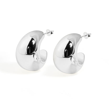 Crescent Sculptural Earrings in 999 fine silver. Full crescent curves finished with 18k Yellow Gold plating.