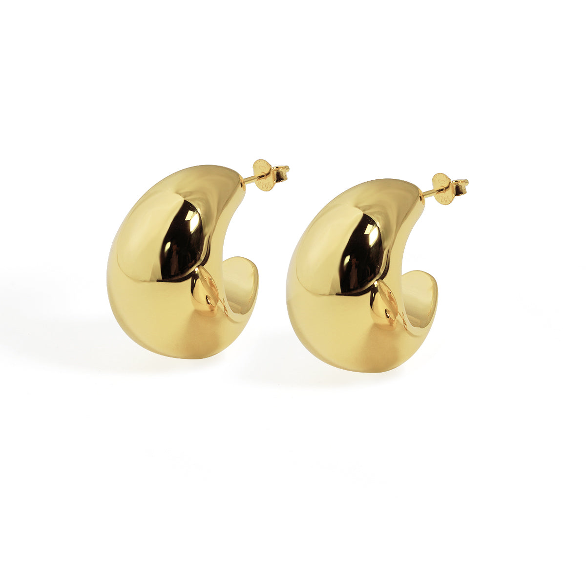 Crescent Sculptural Earrings in 999 fine silver. Full crescent curves finished with 18k Yellow Gold plating.