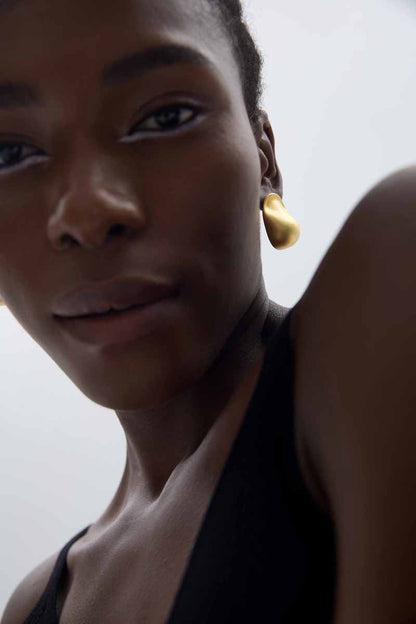 Organic Oval Stud Earrings in 999 fine silver. Generous irregular ovals with softly rounded polished surfaces.