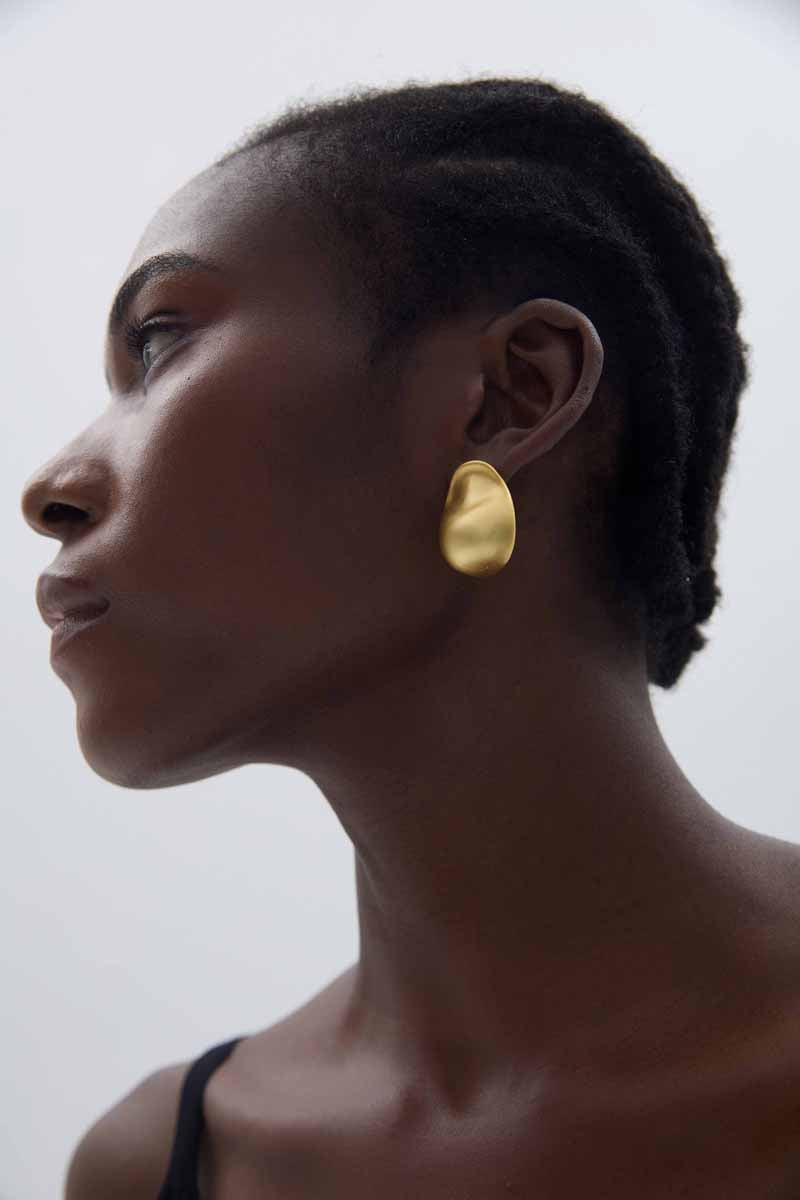 Organic Oval Stud Earrings in 999 fine silver. Generous irregular ovals with softly rounded polished surfaces.