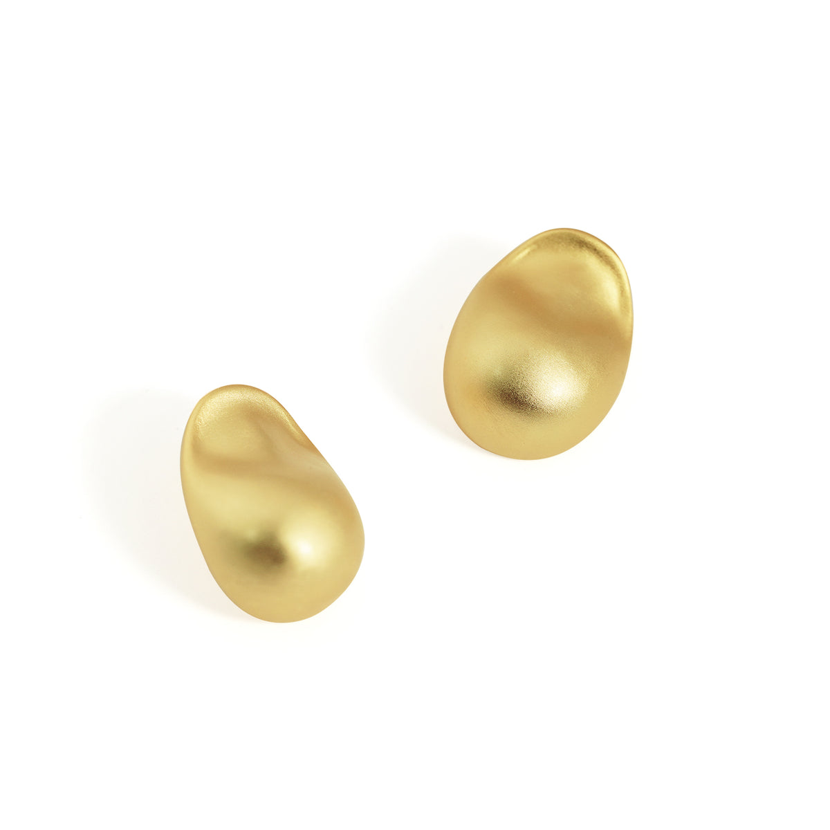 Organic Oval Stud Earrings in 999 fine silver. Generous irregular ovals with softly rounded polished surfaces.