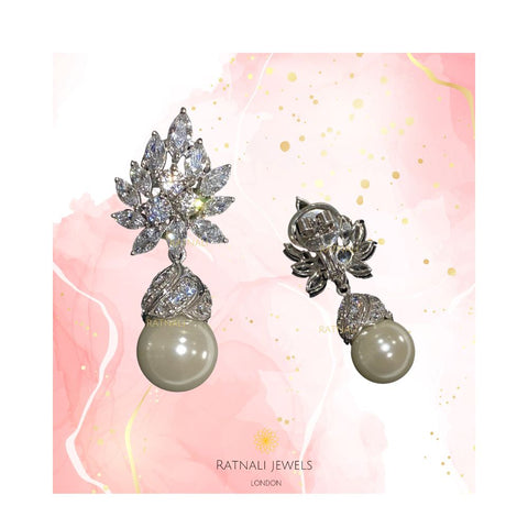 Van cleef pearl diamond earrings