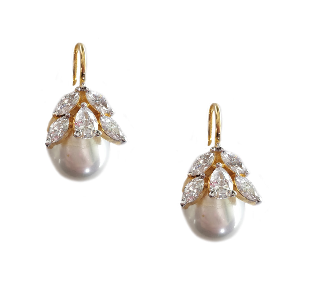 Lulit | Diamond and Pearl dangler Earrings